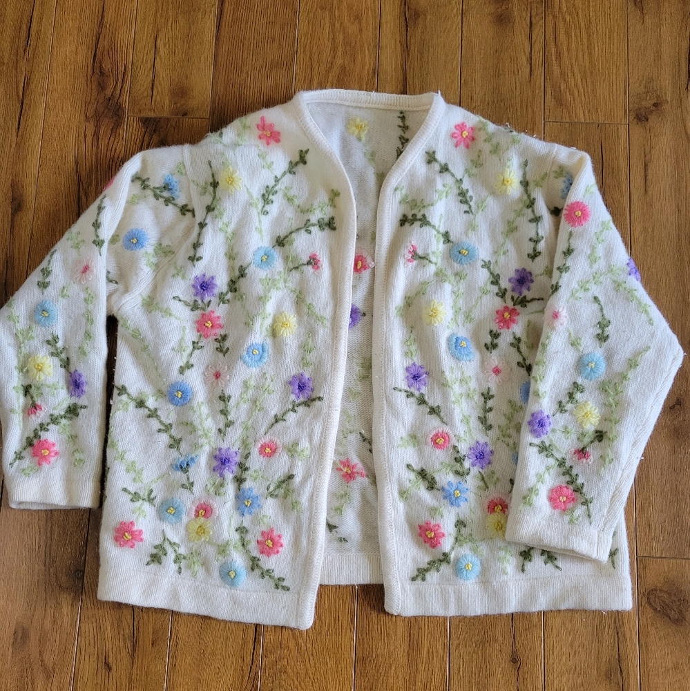 Vintage Hand-Knit Floral Cardigan